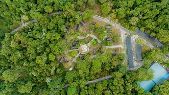 Independence Hotel by Dara