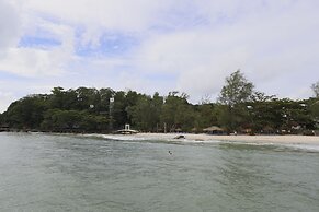 Independence Hotel by Dara