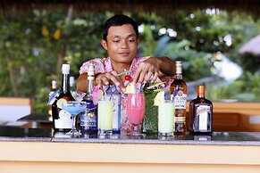 Independence Hotel by Dara