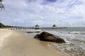 Independence Hotel by Dara