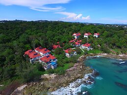 Independence Hotel by Dara