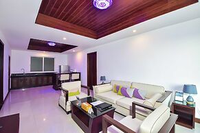Independence Hotel by Dara