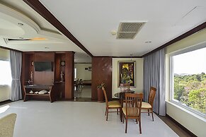 Independence Hotel by Dara