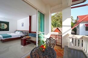 Independence Hotel by Dara