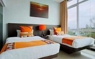 Independence Hotel by Dara