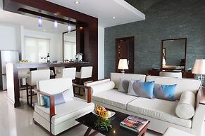 Independence Hotel by Dara