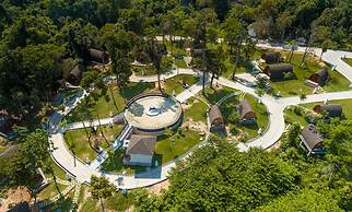 Independence Hotel by Dara