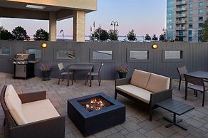 Residence Inn by Marriott Kingston Water's Edge