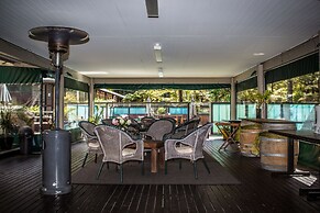 Woodlands Motel & Conference Venue