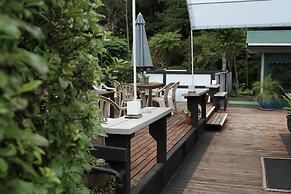 Woodlands Motel & Conference Venue