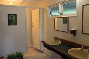 Woodlands Motel & Conference Venue