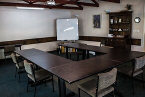 Woodlands Motel & Conference Venue