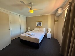 Harbour Sails Motor Inn