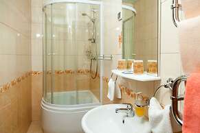 Guest rooms and apartments Grifon