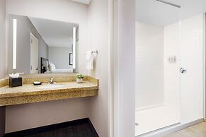 Courtyard by Marriott Keene Downtown