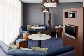 Courtyard by Marriott Keene Downtown