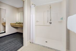 Courtyard by Marriott Keene Downtown