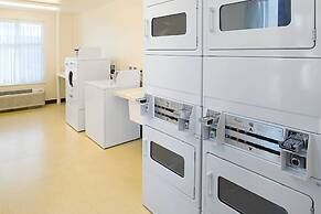 Courtyard by Marriott Keene Downtown