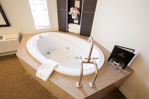 The Neighbourhood Inn