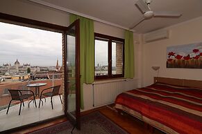 Budavar Bed and Breakfast