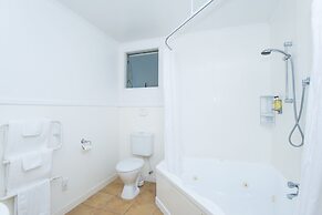 Alfresco Motor Lodge