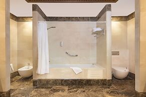 Estepona Hotel & Spa Resort