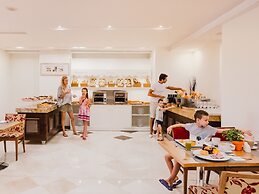 Estepona Hotel & Spa Resort