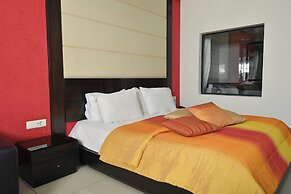 Hollywood Inn Hotel