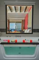 Hollywood Inn Hotel