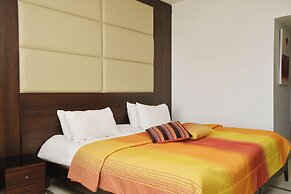 Hollywood Inn Hotel