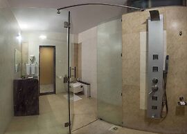 Lion Lords Inn Rajula