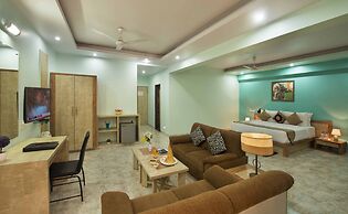 Lion Lords Inn Rajula