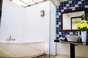 Silver Beach Resort Ke Ga