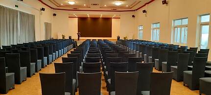 Silver Beach Resort Ke Ga