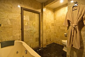 LK Mantra Pura Resort