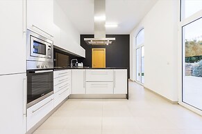 Eden Villas & Apartments