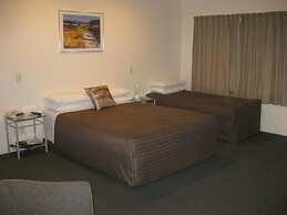 Asure Cooks Gardens Motor Lodge