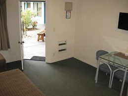 Asure Cooks Gardens Motor Lodge