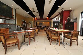 Ayr Travellers Motel