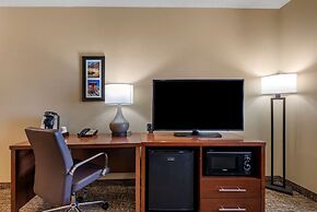 Comfort Suites Huntersville near Lake Norman
