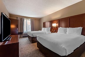 Comfort Suites Huntersville near Lake Norman