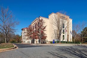 Comfort Suites Huntersville near Lake Norman