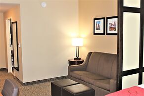 Comfort Suites Huntersville near Lake Norman