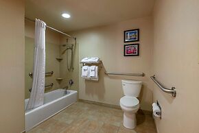 Comfort Suites Huntersville near Lake Norman