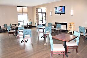 Comfort Suites Huntersville near Lake Norman