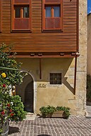 Ionas Boutique Hotel