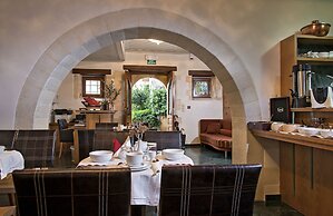 Ionas Boutique Hotel