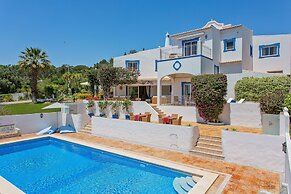 Quinta Bonita Luxury Boutique Hotel