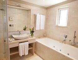 Quinta Bonita Luxury Boutique Hotel