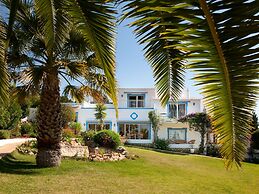 Quinta Bonita Luxury Boutique Hotel